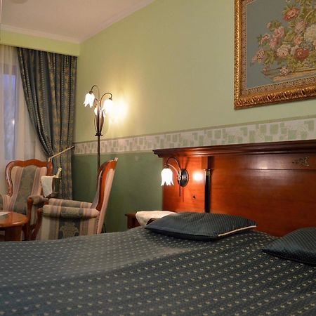 Grand Hotel Residence Boutique Hotel With Privat Wellnes (Adults Only) Piest'any Exterior photo
