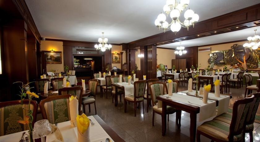 Grand Hotel Residence Boutique Hotel With Privat Wellnes (Adults Only) Piest'any Exterior photo