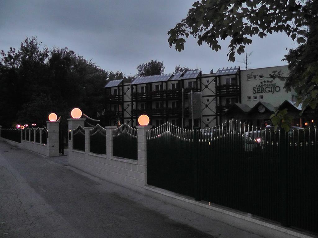 Grand Hotel Residence Boutique Hotel With Privat Wellnes (Adults Only) Piest'any Exterior photo